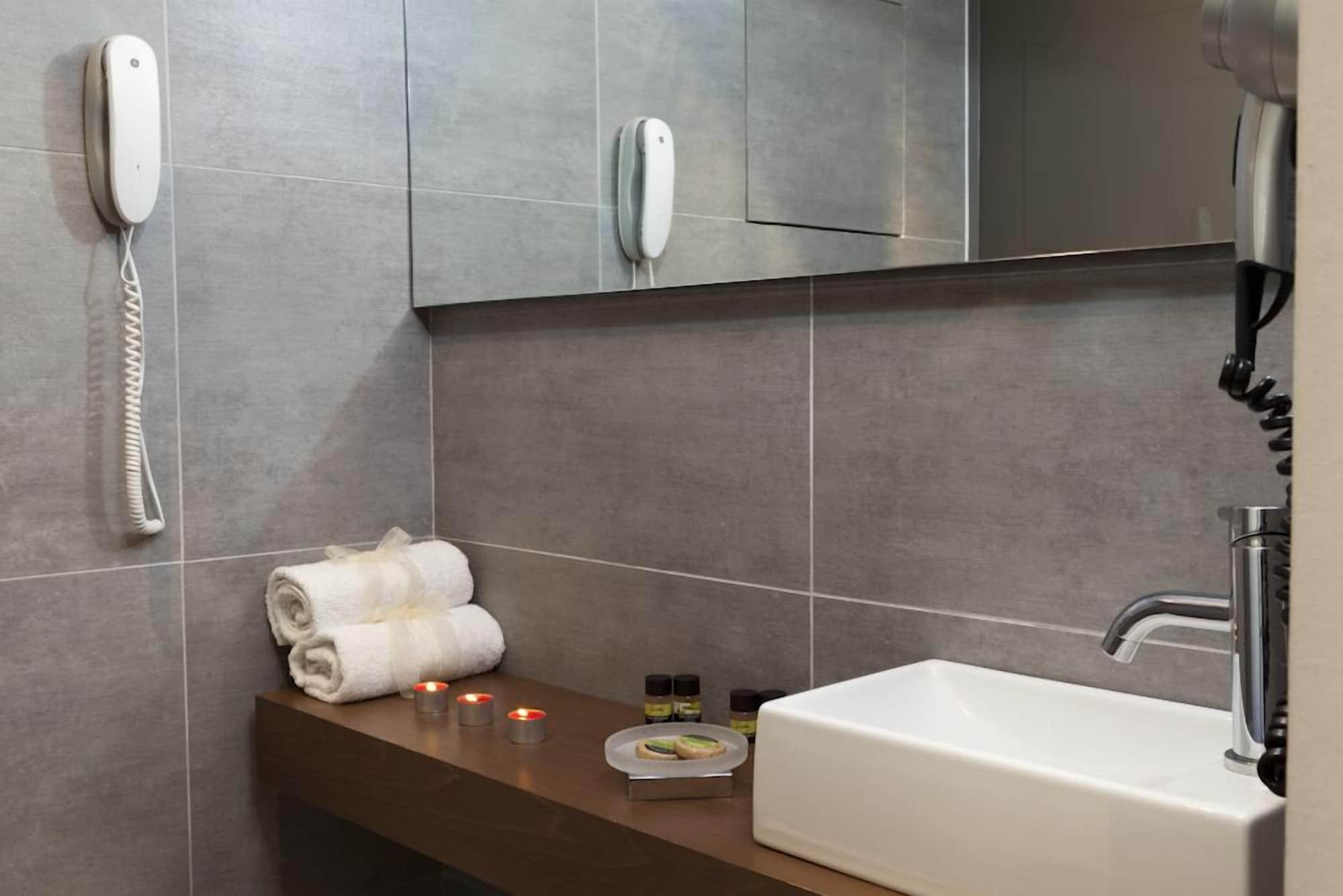 Hotel Oktober Downtown Boutique 3*