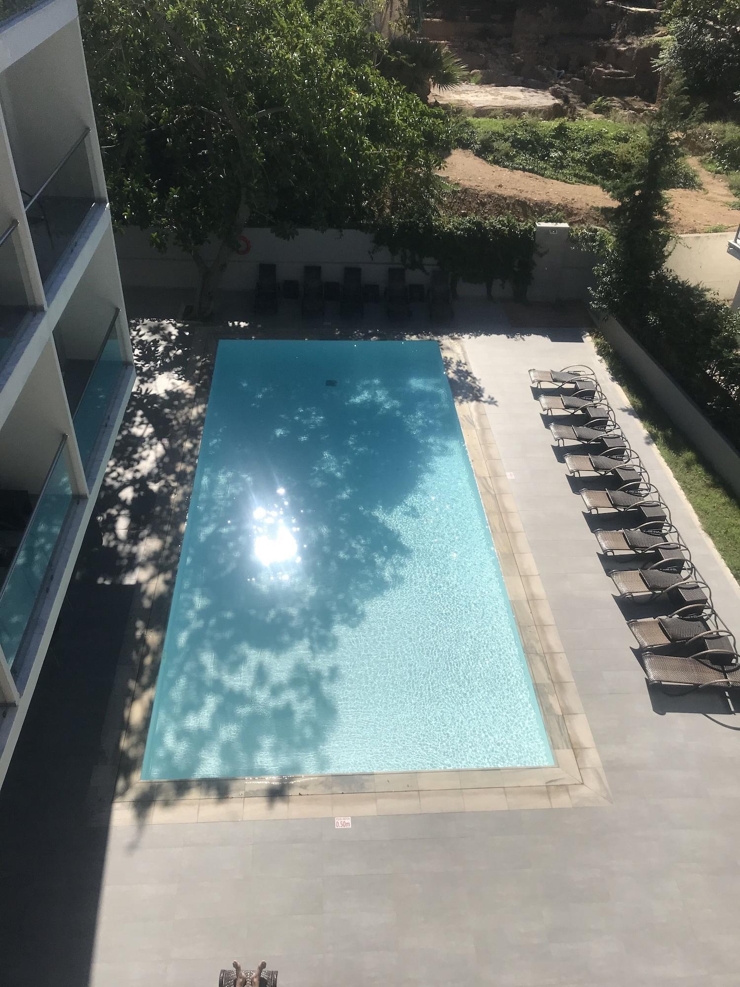 Hotel Oktober Downtown Boutique 3*