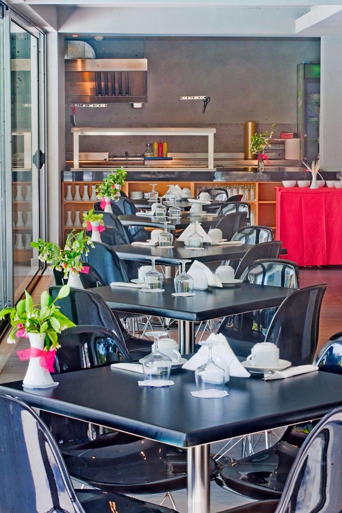 Oktober Downtown Boutique Hotel