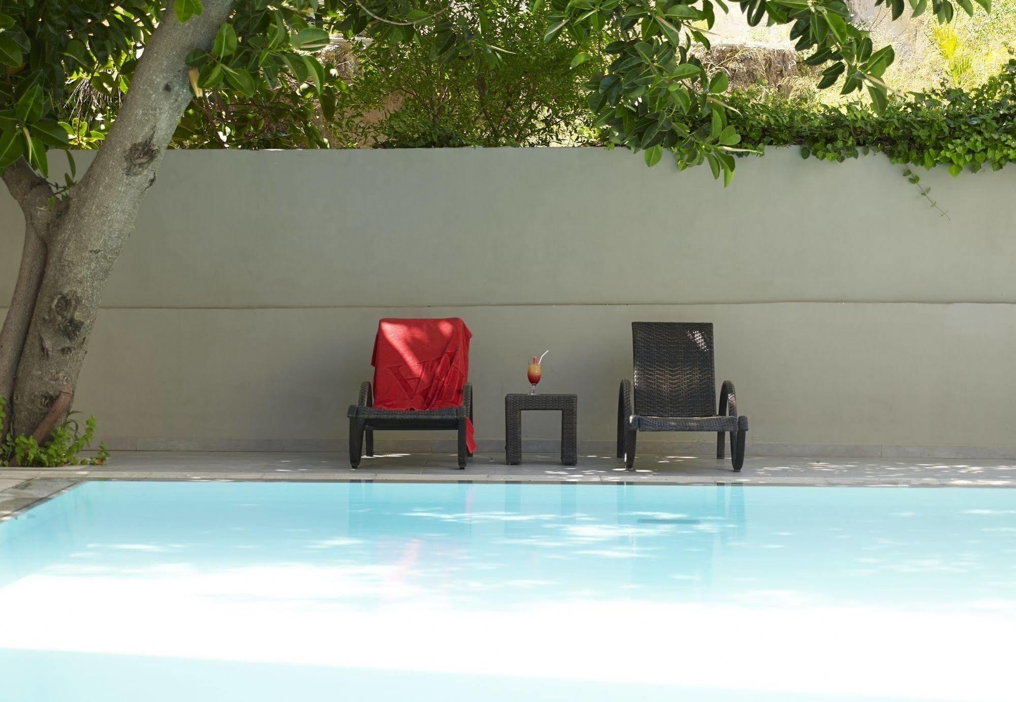 Hotel Oktober Downtown Boutique 3*